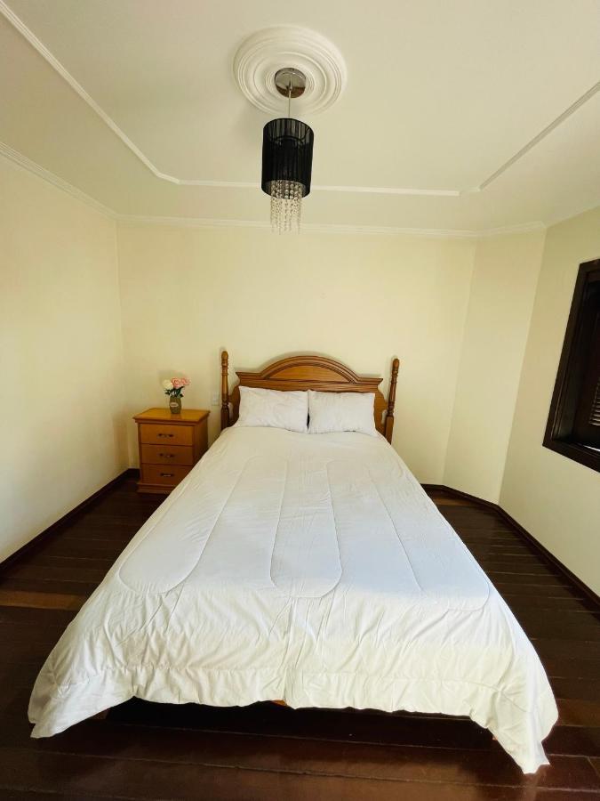 Residencial Pine House Hotel Canela Buitenkant foto