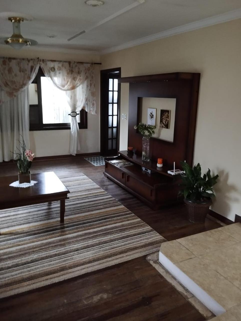 Residencial Pine House Hotel Canela Buitenkant foto