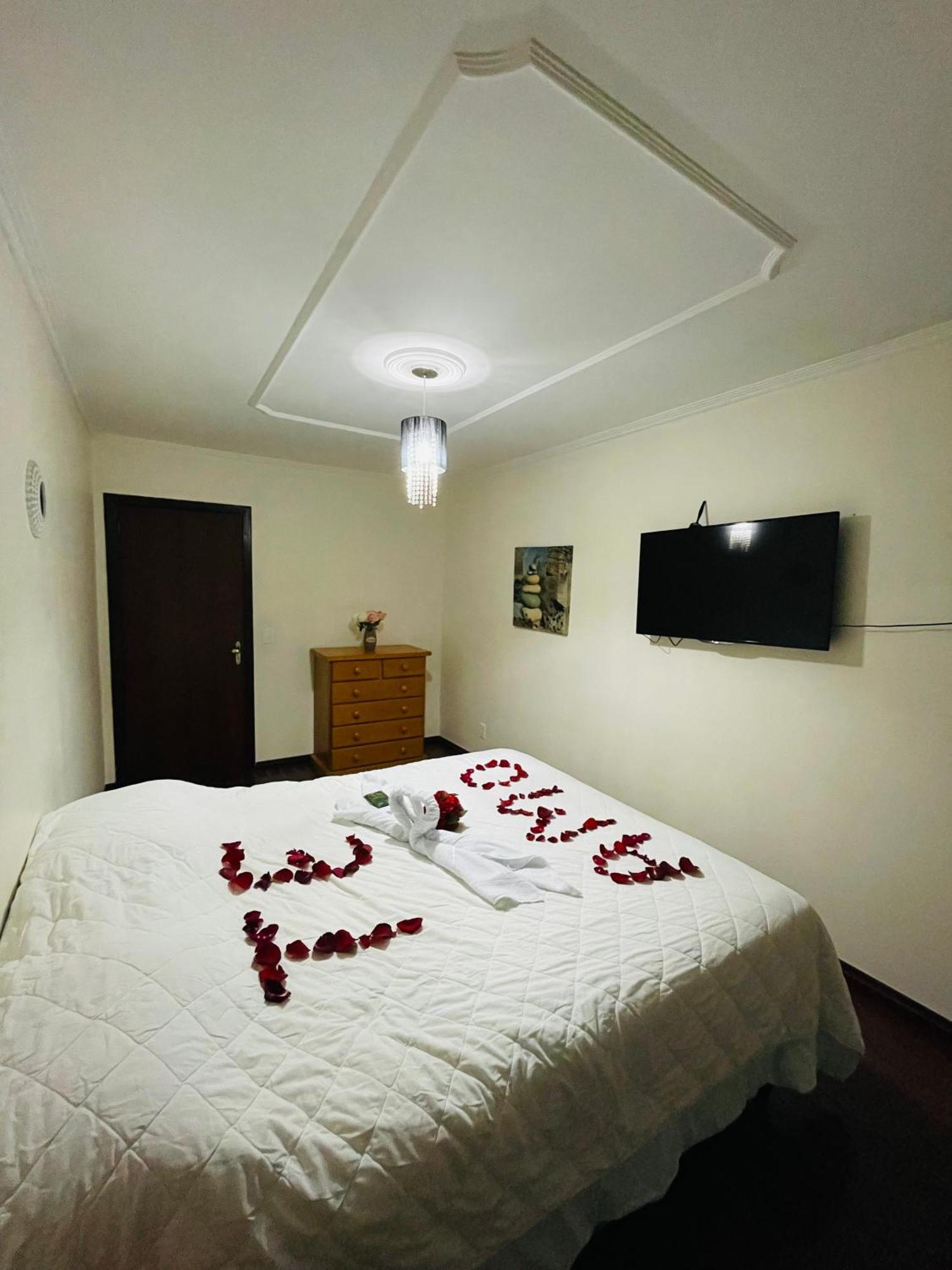Residencial Pine House Hotel Canela Buitenkant foto